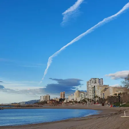 Junto Al Mar *